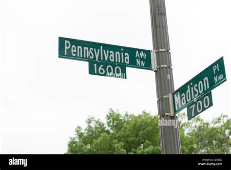 1600 Pennsylvania Avenue Northwest, Washington DC Stock Photo - Alamy