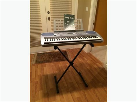 Yamaha PSR-273 Keyboard Piano Courtenay, Courtenay Comox