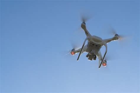 DJI Phantom 4 review: 4K camera and collision-detection tested | WIRED UK