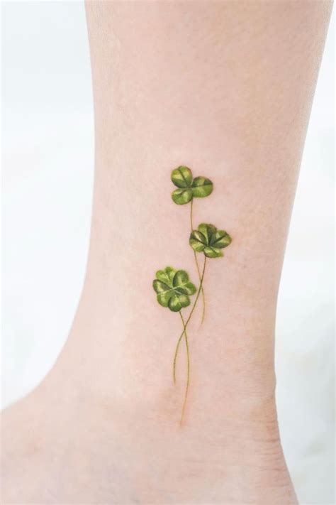 Recommended cute and auspicious clover tattoo for ladies