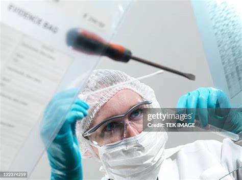 Forensic Lab Photos and Premium High Res Pictures - Getty Images