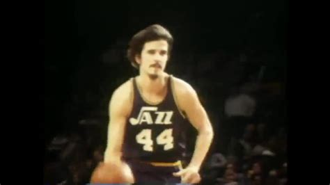 'Pistol' Pete Maravich Highlights - Right place, wrong era. : r/nba