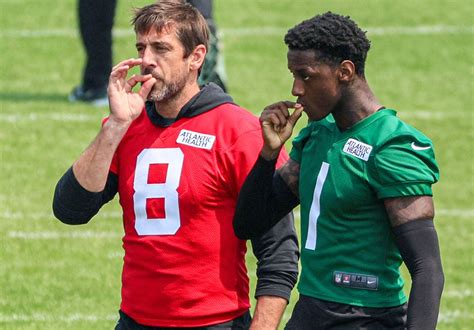 Jets’ Aaron Rodgers and Sauce Gardner unveil crazy new handshake: Are they smoking a joint ...