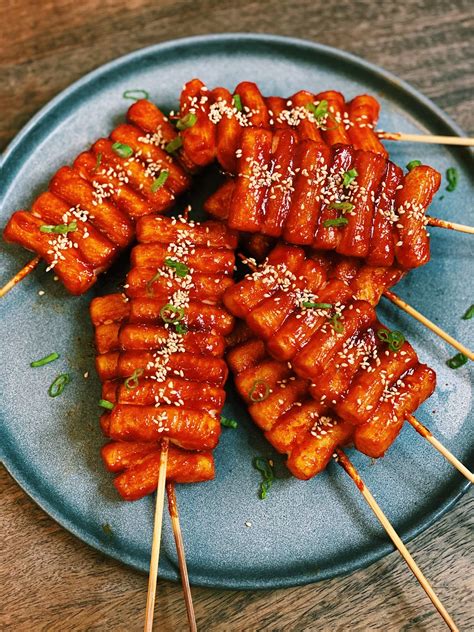 Korean Spicy Rice Cake Skewers (5 Ingredients ONLY!) - Tiffy Cooks