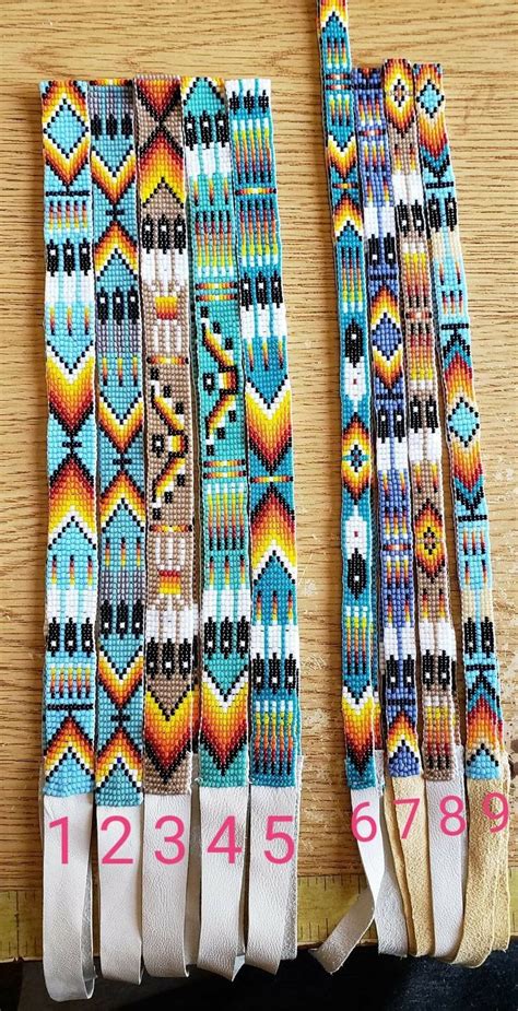 Pin de Walking Bear Creations en Beaded - headbands | Pulseras tejidas en telar, Pulseras de ...