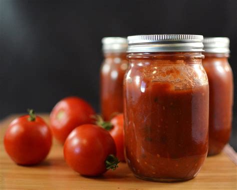 Canning - Tomato Sauce - Like Mother, Like Daughter