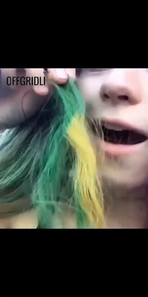 Color Changing Hair Dye [Video] | Hair dye videos, Crazy colour hair dye, Wacky hair