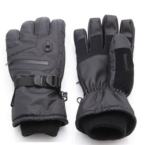 10 Best Snow Gloves That Pledge To Keep Your Hands Warm