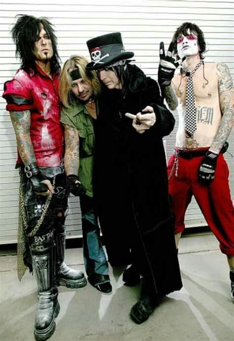 Mötley Crue | Motley crue, Rocker costume, Motley crüe