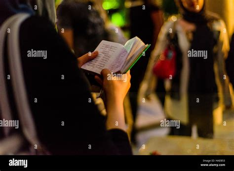 Hafez tomb, Shiraz Stock Photo - Alamy