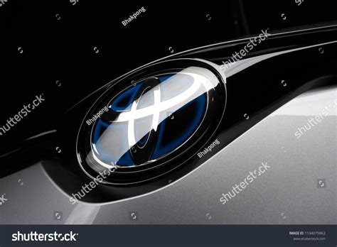 1,961 Toyota Hybrid Logo Images, Stock Photos, 3D objects, & Vectors ...