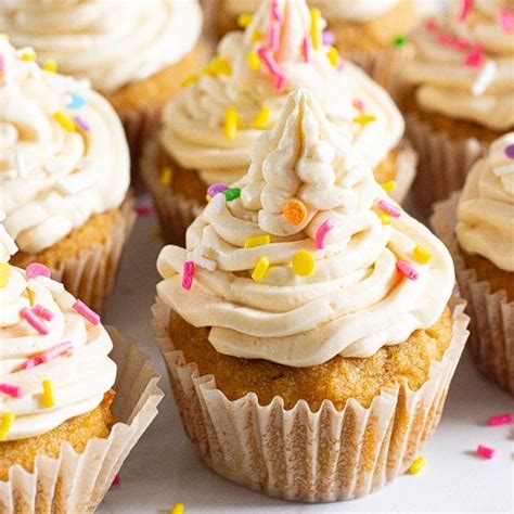 Healthy Vanilla Cupcakes - iFoodReal.com