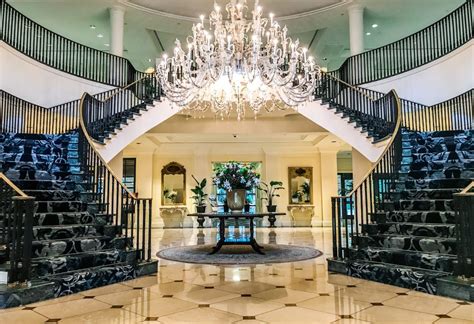 REVIEW: Wheelchair Accessibility at the Belmond Charleston Place Hotel • Spin the Globe