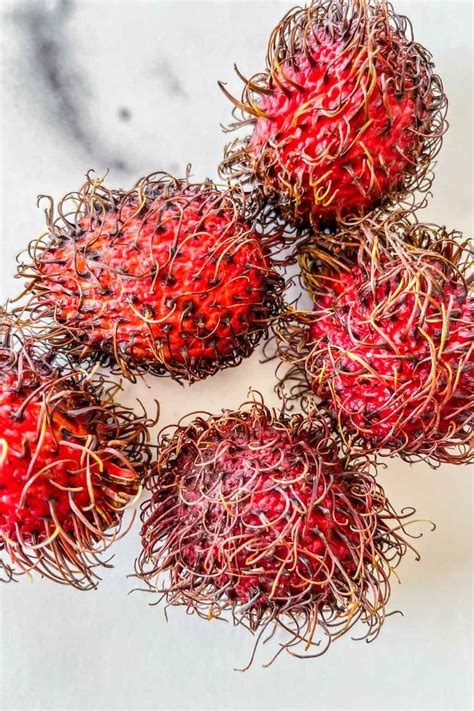 How to Eat Rambutan Fruit - This Healthy Table