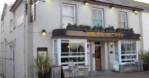 Aberystwyth Pubs Guide: Aberaeron - The Monachty