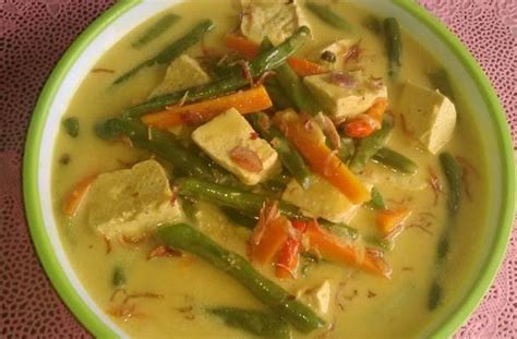 Resep Masakan Harian: Sayur Buncis Kuah Kuning Sedap - Resep Hari Ini