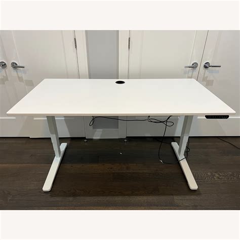 Uplift Desk w/ White Eco Top - AptDeco