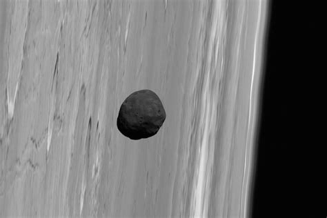 NASA spacecraft steers clear of Martian moon Phobos – Spaceflight Now