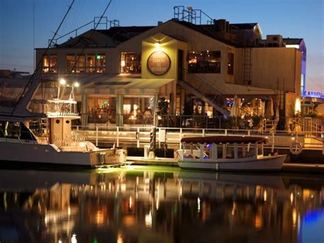 10 Incredible Waterfront Restaurants Everyone In Southern California M ...