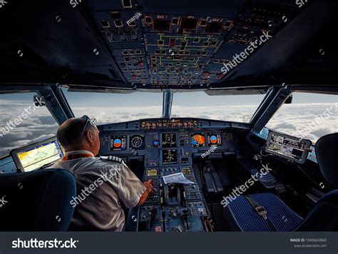 23,256 Airbus Cockpit Images, Stock Photos & Vectors | Shutterstock