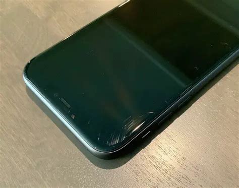 How To Fix The iPhone 11, 11 Pro and 11 Pro Max Scratched Screen