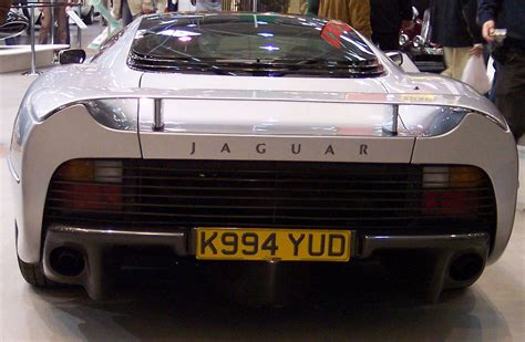 Jaguar XJ220: 1992 Supercar - Specs, Review & Top Speed