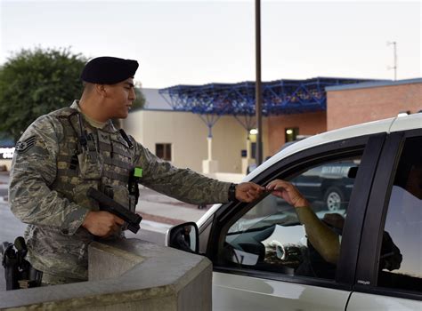 Citizen-Warrior: Military, police work go hand-in-hand for Guard member > National Guard > Guard ...