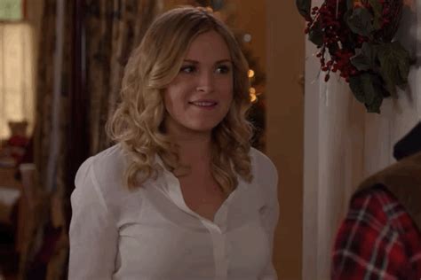 hiatus - Eliza Taylor Being a Babe in Christmas Inheritance