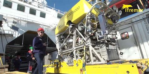 Missing Titanic submarine: Canadian underwater robot searches ocean floor as oxygen levels ...