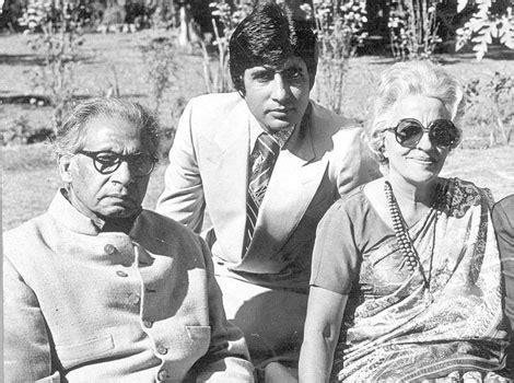 Amitabh Bachchan Family Photos,Pictures | Celebrity profiles