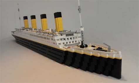 RMS Titanic Logo