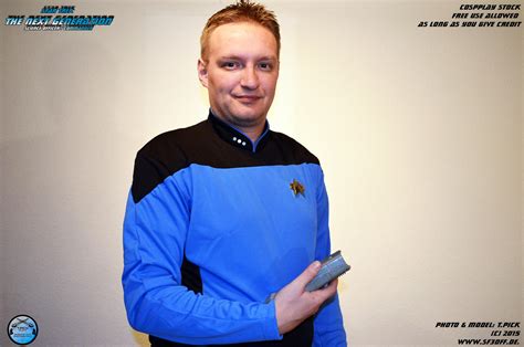 Star Trek - Science Officer (TNG) Stock_8 by Joran-Belar on DeviantArt