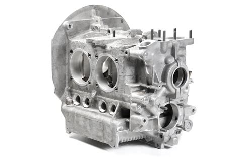 What Is the Difference Between a Water-Cooled Engine and an Air-Cooled ...