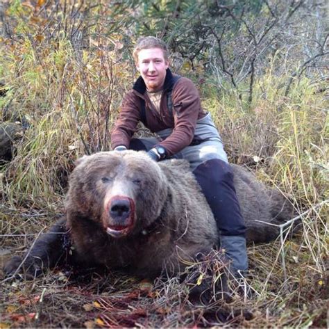 Brown Bear - Alaska Guided Hunting