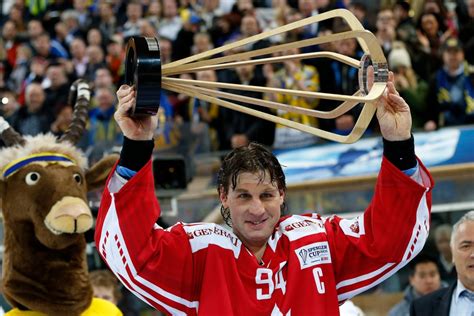 Team Canada defeats HC Davos to claim Spengler Cup | CTV News