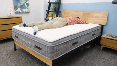 Awara Mattress Review (2020) - Can An Eco-Friendly Mattress Be Cozy?