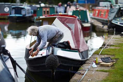 Canal boat painting – in pictures | Boat painting, Canal boat art ...