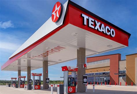 Shining Star: Chevron Polishes Texaco Brand Stations with New Modern Look