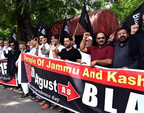 Pakistan observes ‘Black Day’ for Kashmir