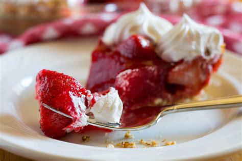 Pretzel Crust Strawberry Pie - What the Forks for Dinner?