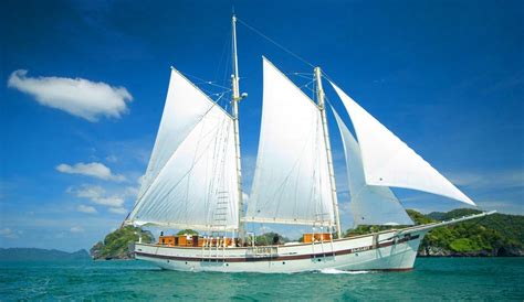 Most Amazing Facts About Pinisi Traditional Sail Ship