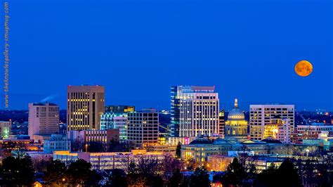 Boise Skyline | Read All Day!