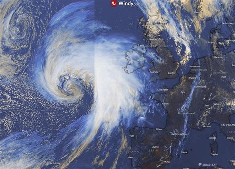 Spectacular satellite of exploding cyclone towards western Europe today