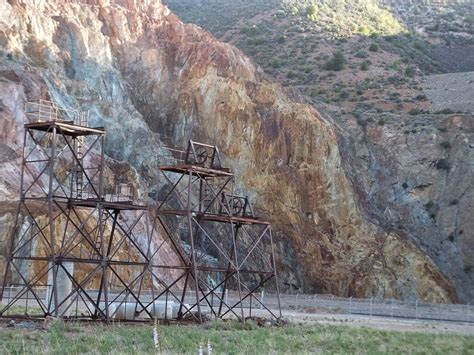 GOLD, COPPER & GEMSTONES in ARIZONA: GOLD in ARIZONA - a prospector's guide, by W. Dan Hausel