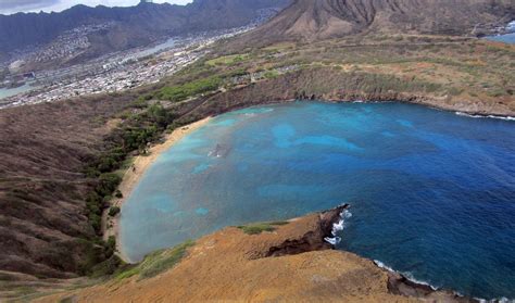 Paradise from Above: Oahu Helicopter Tours | Hawaii Home