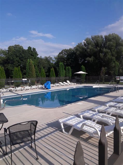 Foto e recensioni della piscina dell'Dogwood Acres Campground - Tripadvisor