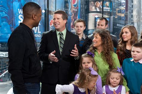 The Duggar Family: Jim Bob Appears to Be Losing Control of His Kids and the Media Machine He Created