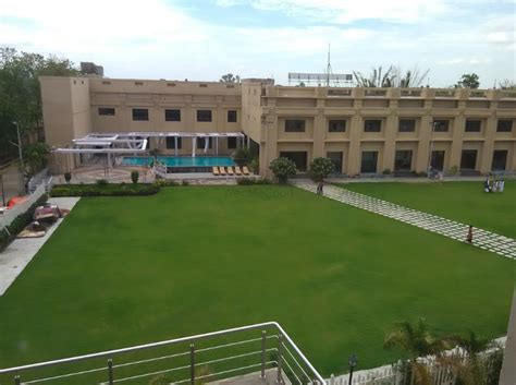 The Empress Palace - Dhantoli, Nagpur | Wedding Venue Cost