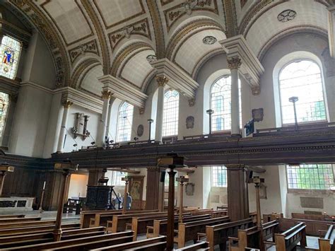 St James's Church London | Britain Visitor - Travel Guide To Britain