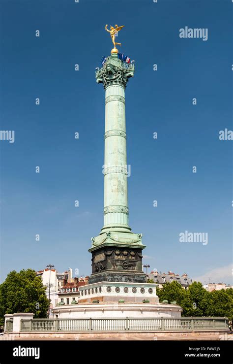 Place de la republique hi-res stock photography and images - Alamy